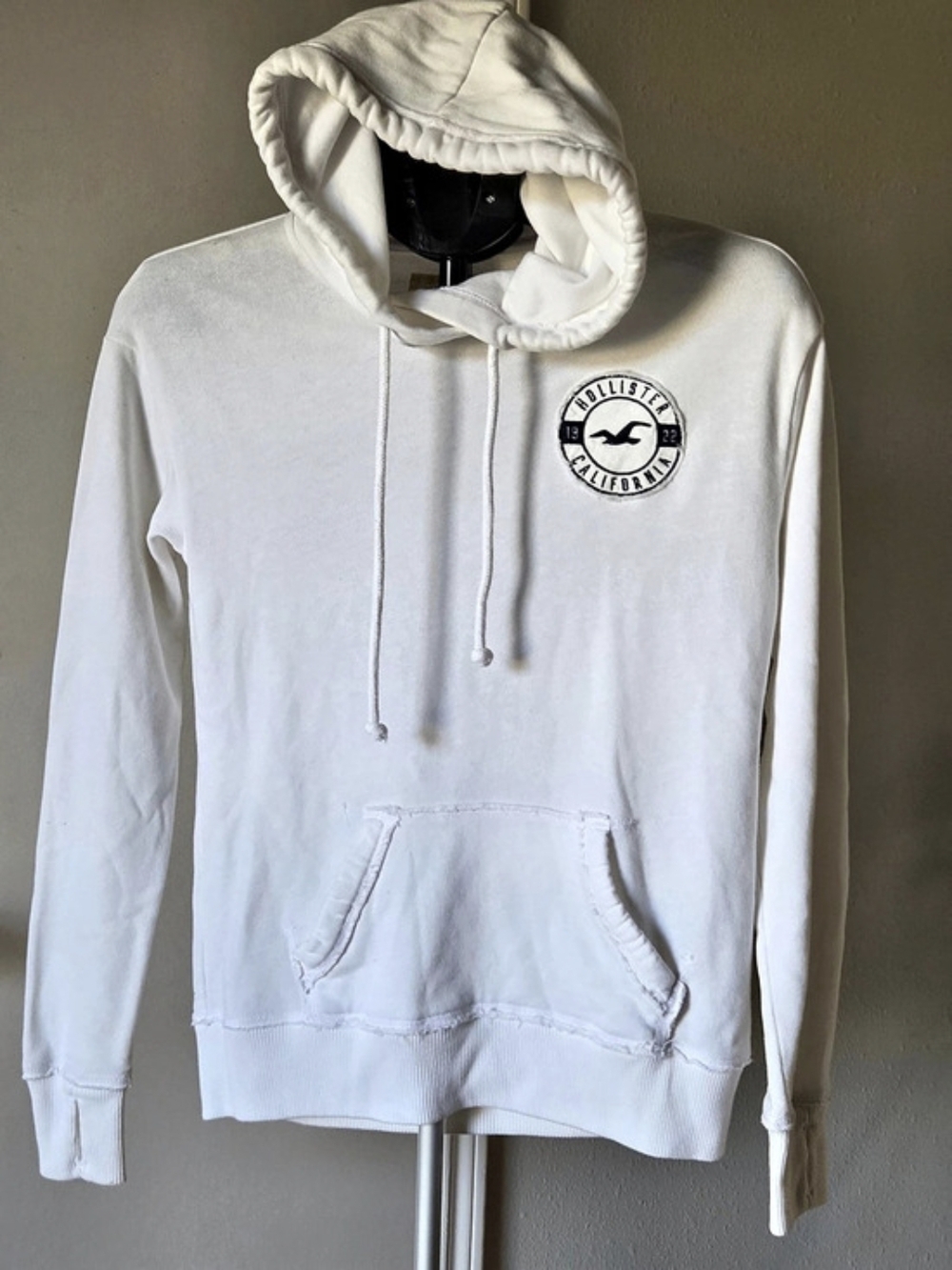 Hollister White Pullover Hoodie Size XS